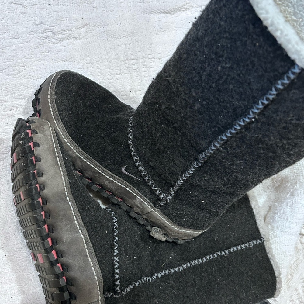 Nike Puddle Proof Wool Boots Cozy Warm and Comfortable. Size 9 - Picture 6 of 6
